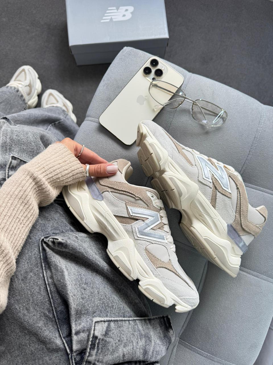 NEW BALANCE 9060  BEGE